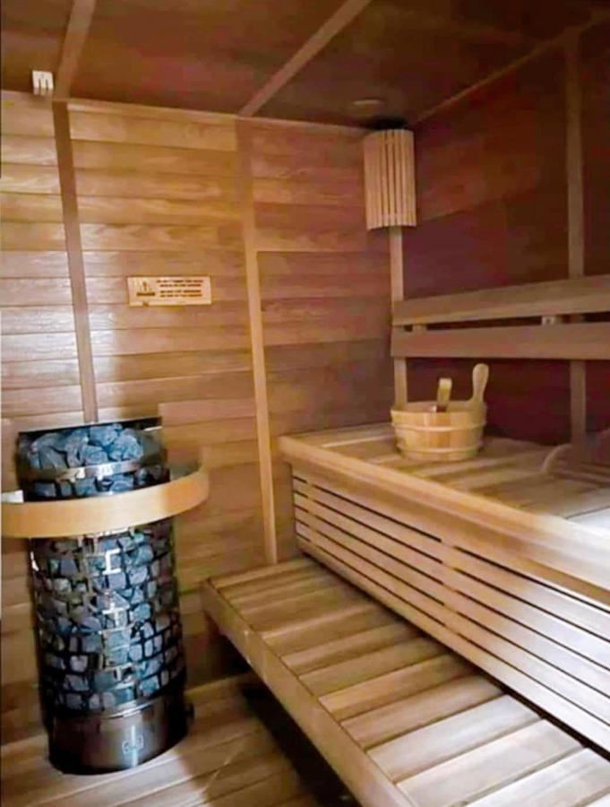 Luxury Suites At Brenthill Baguio City Bagian luar foto